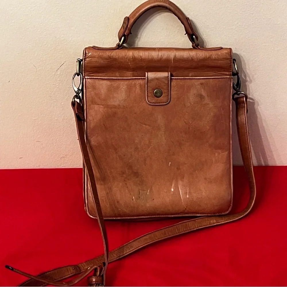 Boulder Ridge Leather Crossbody Purse